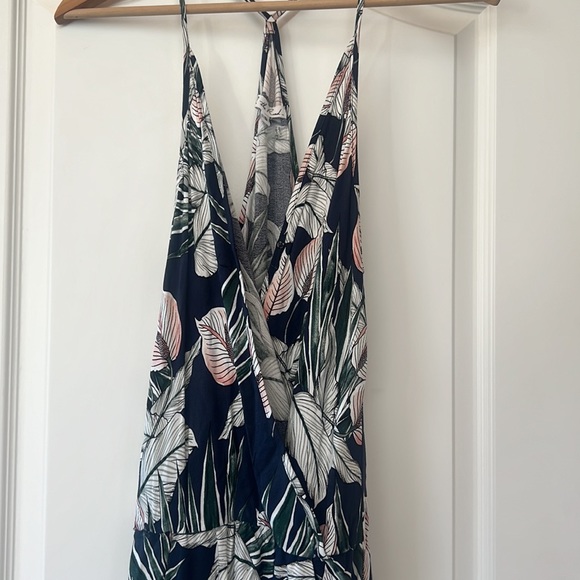 ON THE ROAD One piece jumpsuit with cool pattern - really flattering and comfy - Picture 4 of 4